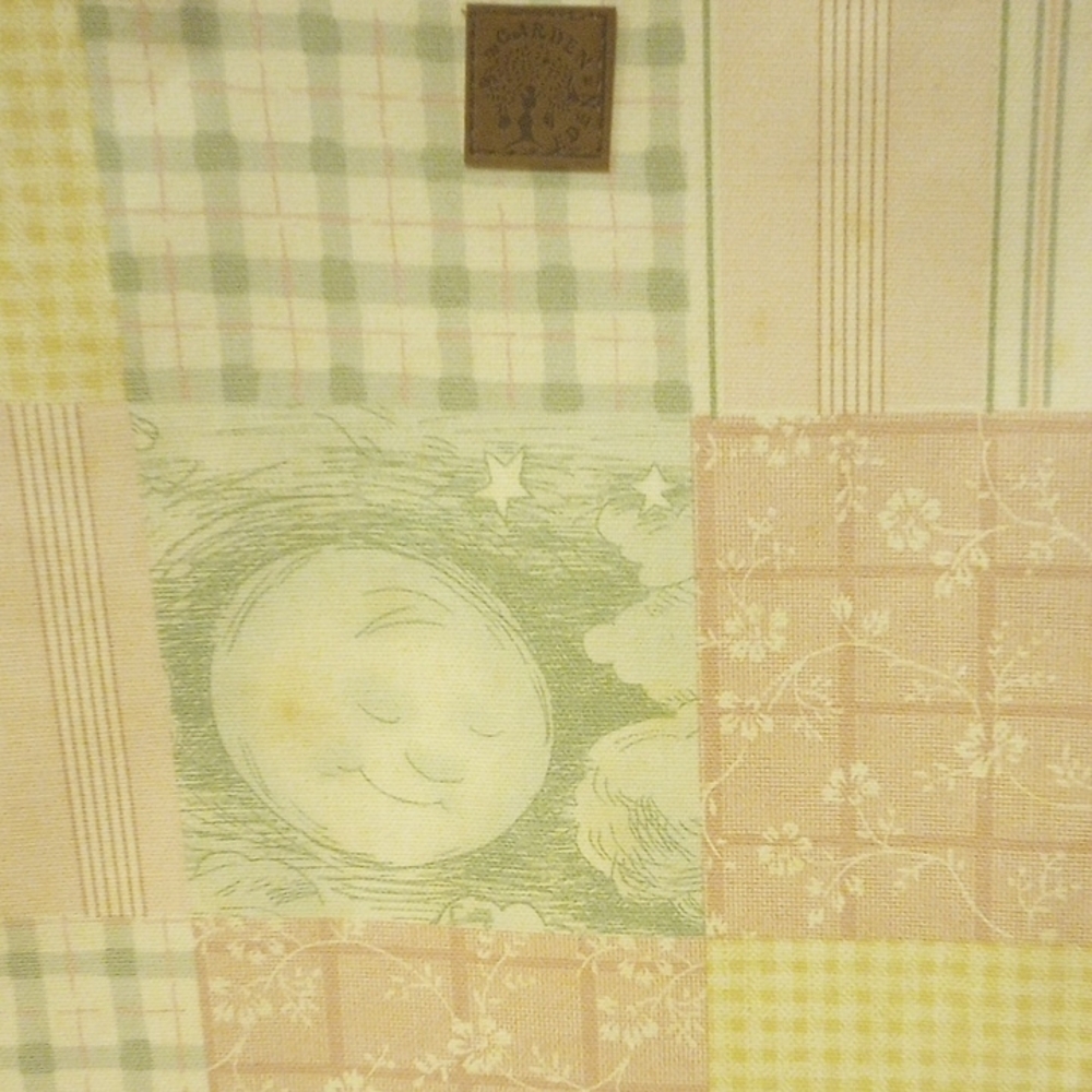Patchwork Medium Tote Bag - Pastel Green and Pink - Picture 3 of 4